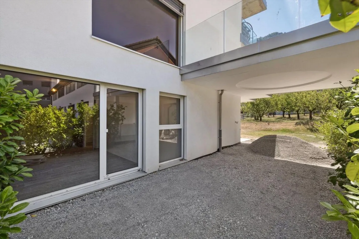 Nuovo appartamento di 2,5 stanze con bellissimi esterni - Foto 9 di 9