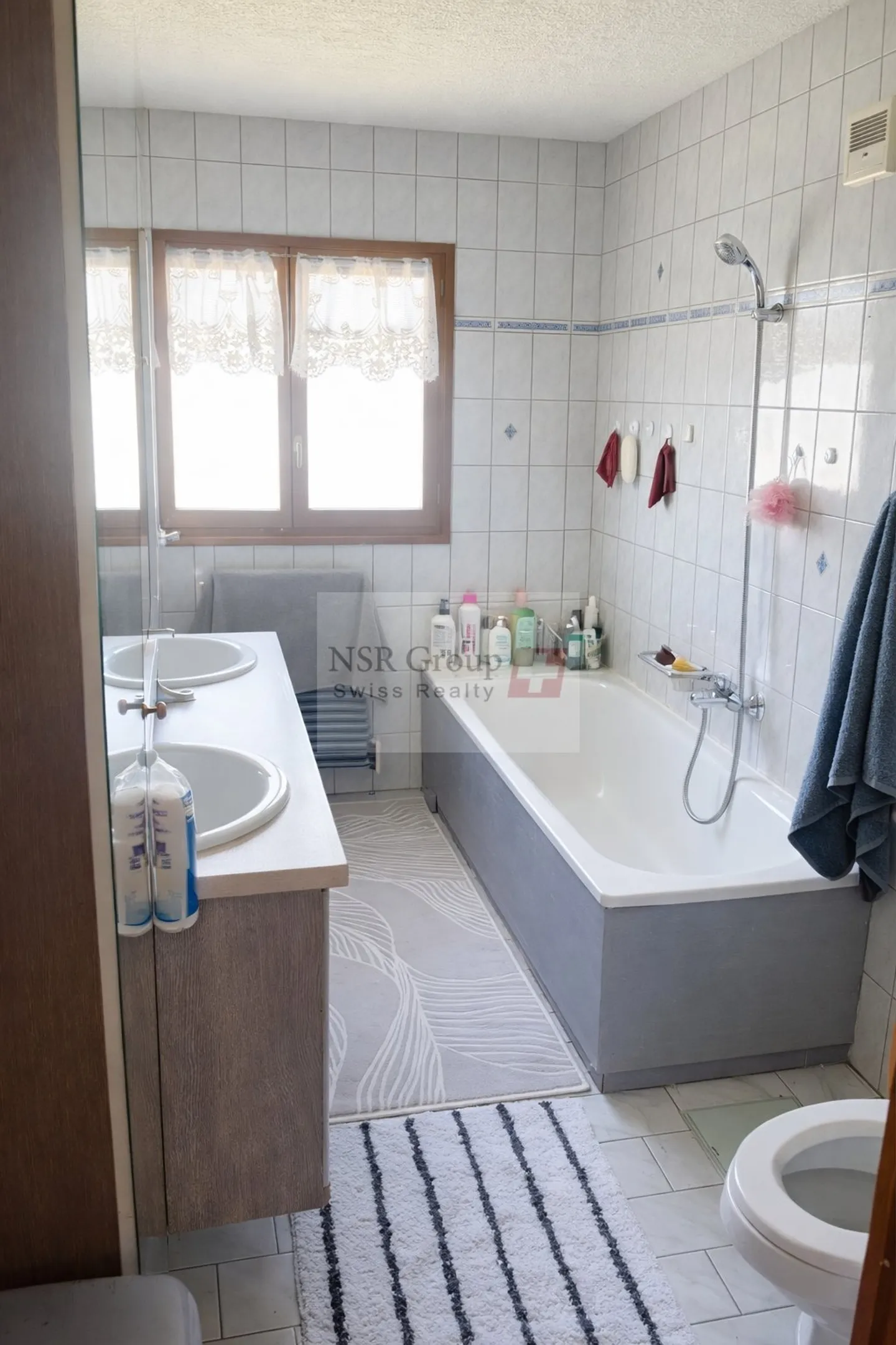 Casa indipendente con vista mozzafiato sul lago di Ginevra e sulle Alpi - Foto 8 di 12