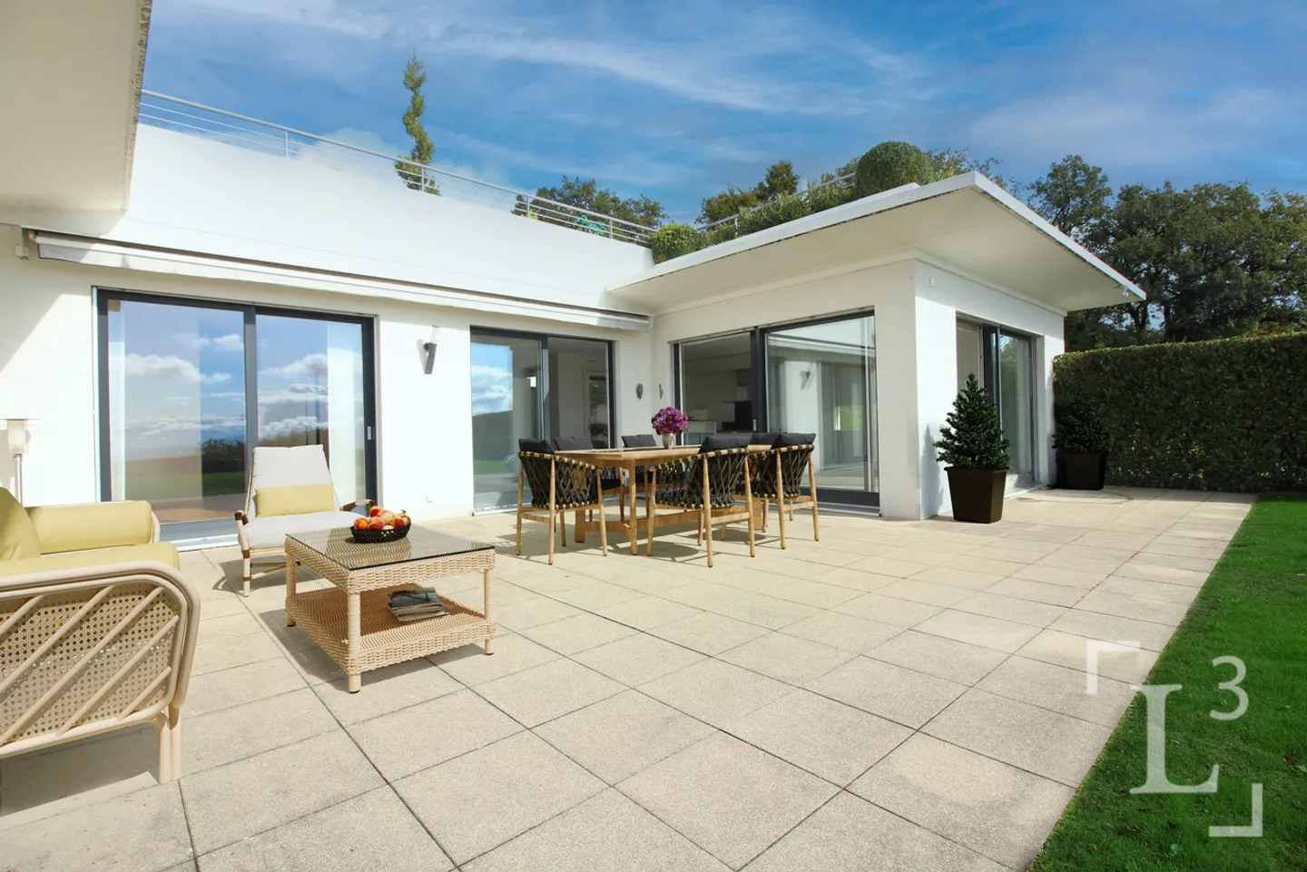 Appartement avec jardin et vue panoramique sur le lac - Photo 3 sur 12