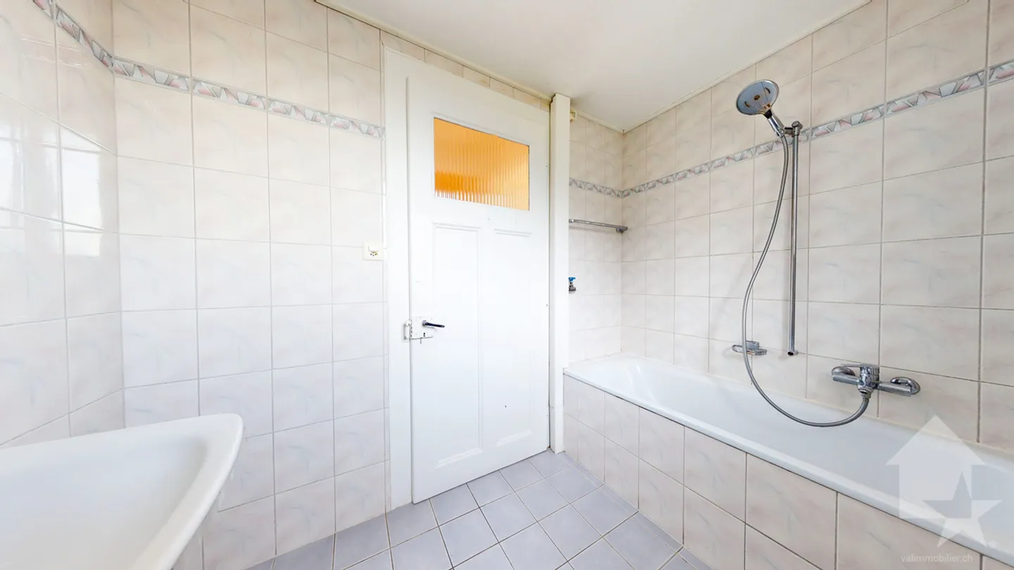 3.5-room apartments with up to 5.66% yield in the heart of Saxon - Photo 7 of 8