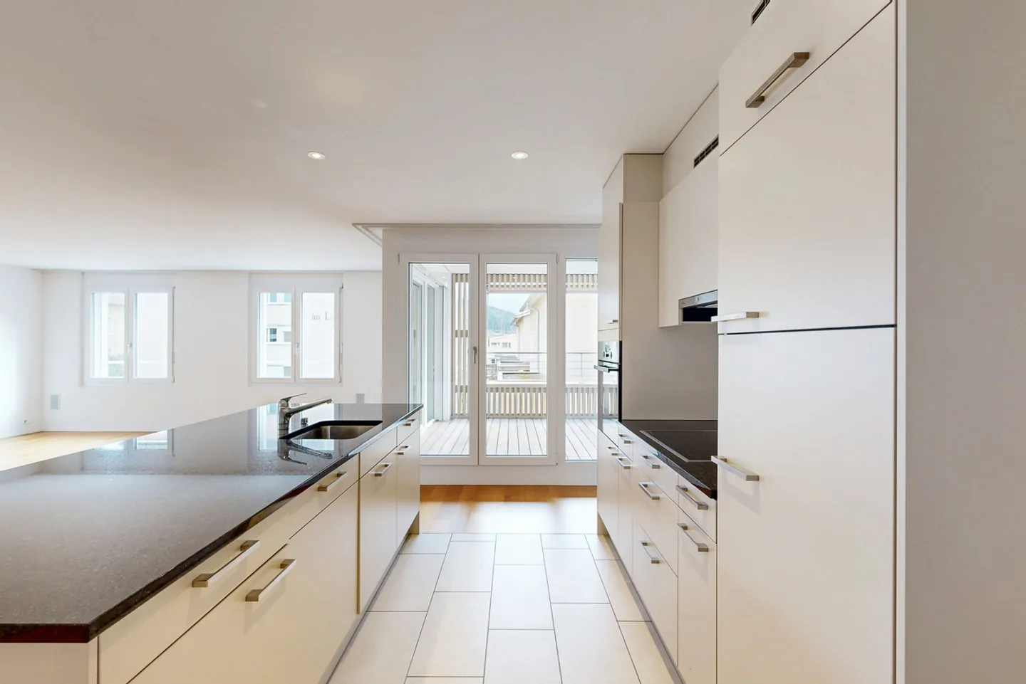 Modern 3.5-Room Apartment - Photo 5 of 11