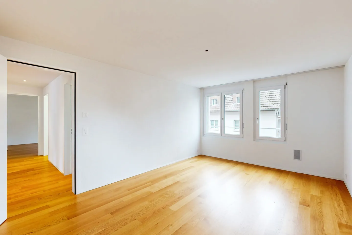 Modern 3.5-Room Apartment - Photo 7 of 11