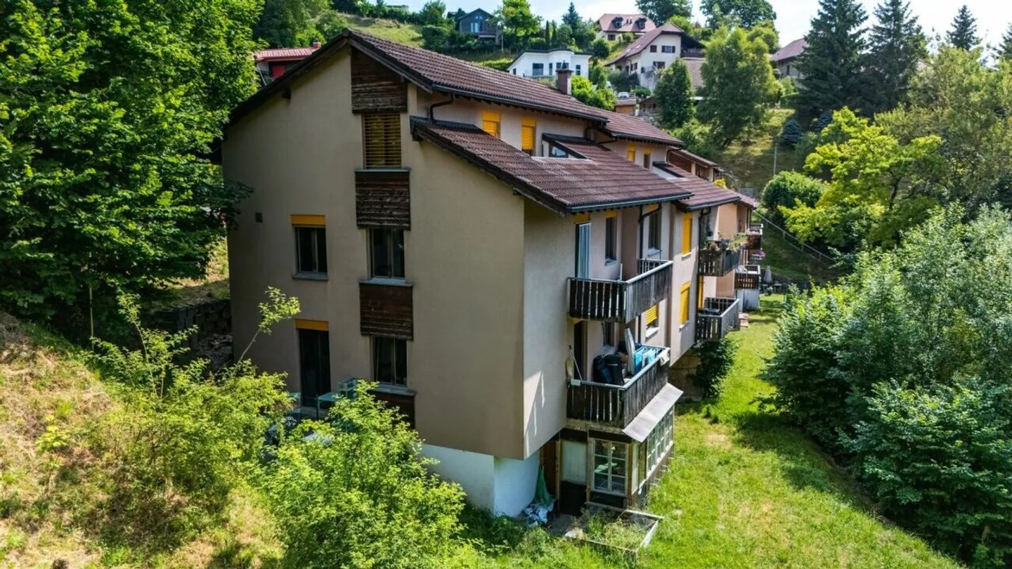 Casa plurifamiliare + 1 appartamento a Plasselb 75 - Foto 4 di 8