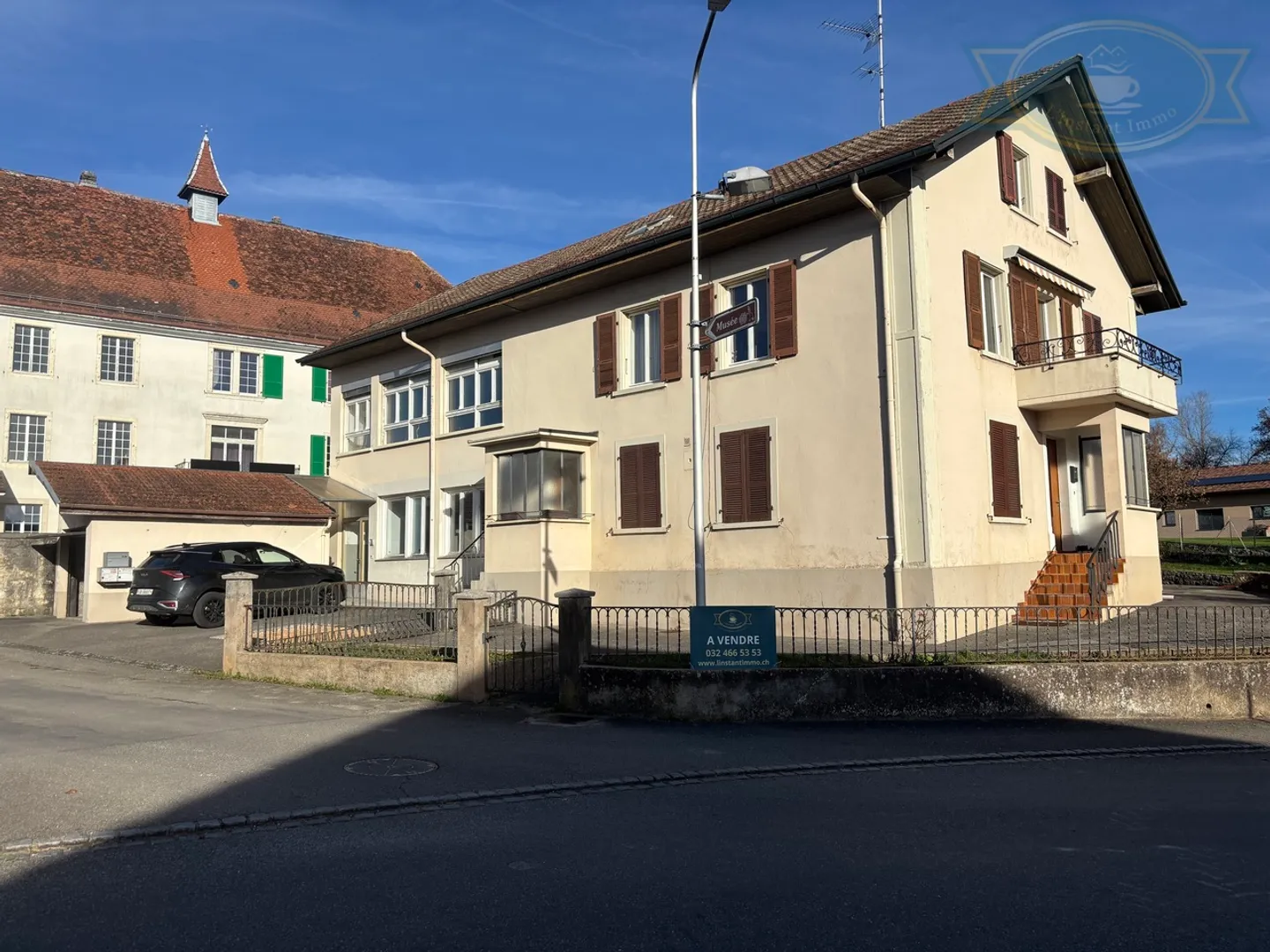 Mixed-use building - Photo 1 of 15