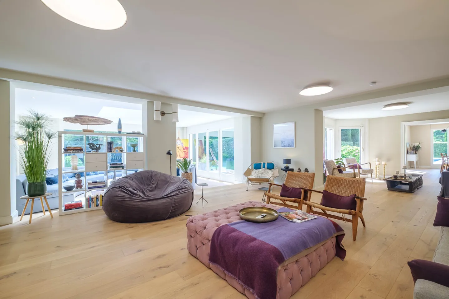 Geräumige Familienvilla mit wunderschönem Garten und Schwimmbad, Mies - Foto 5 von 13