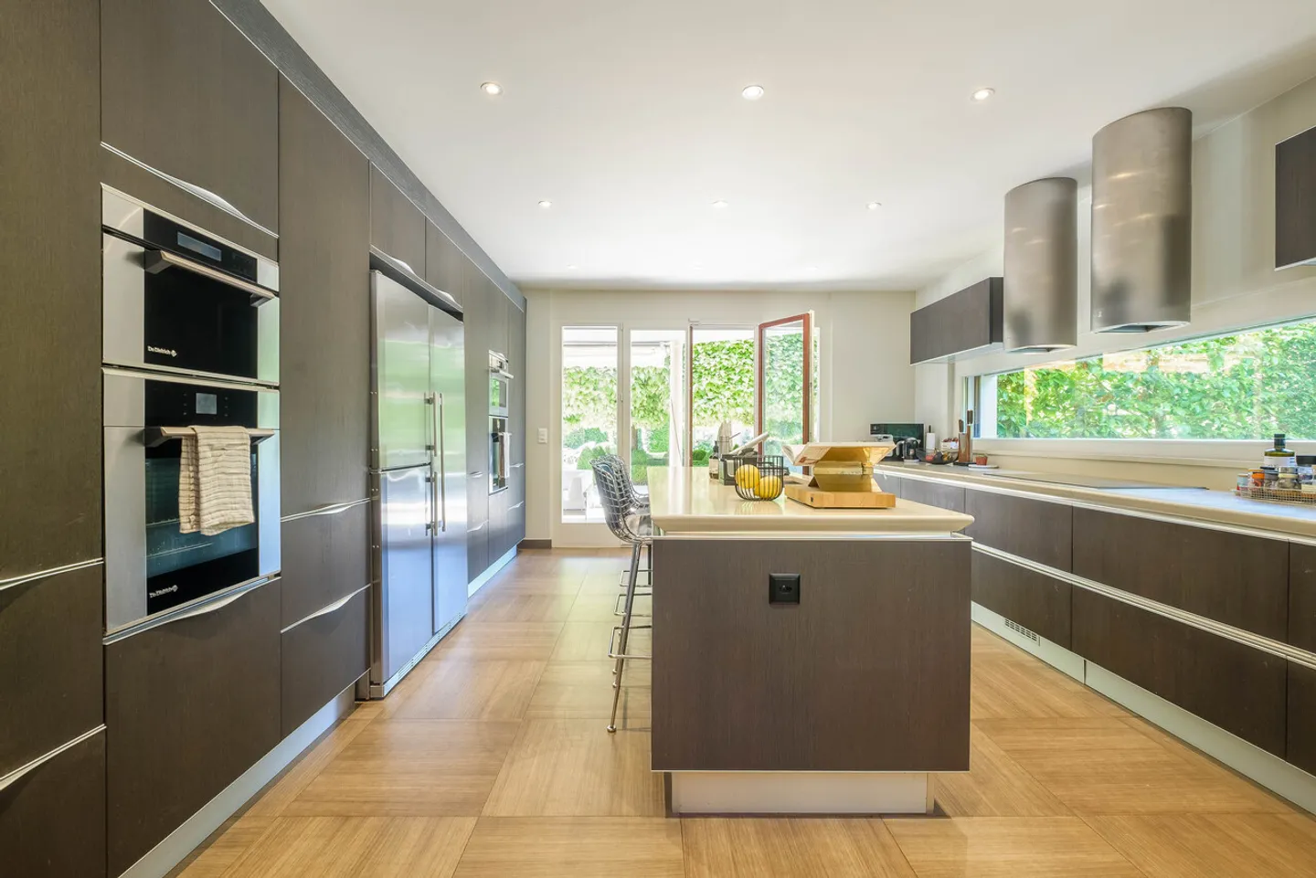 Geräumige Familienvilla mit wunderschönem Garten und Schwimmbad, Mies - Foto 7 von 13