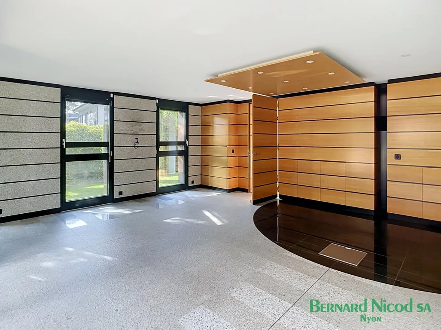 Prime Office Space in Nyon - Photo 2 of 7