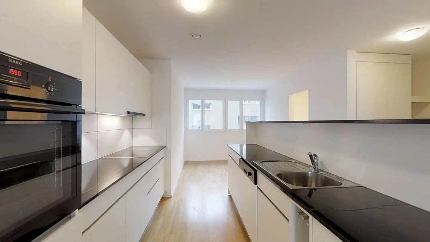 Apartment for rent - Photo 3 of 7