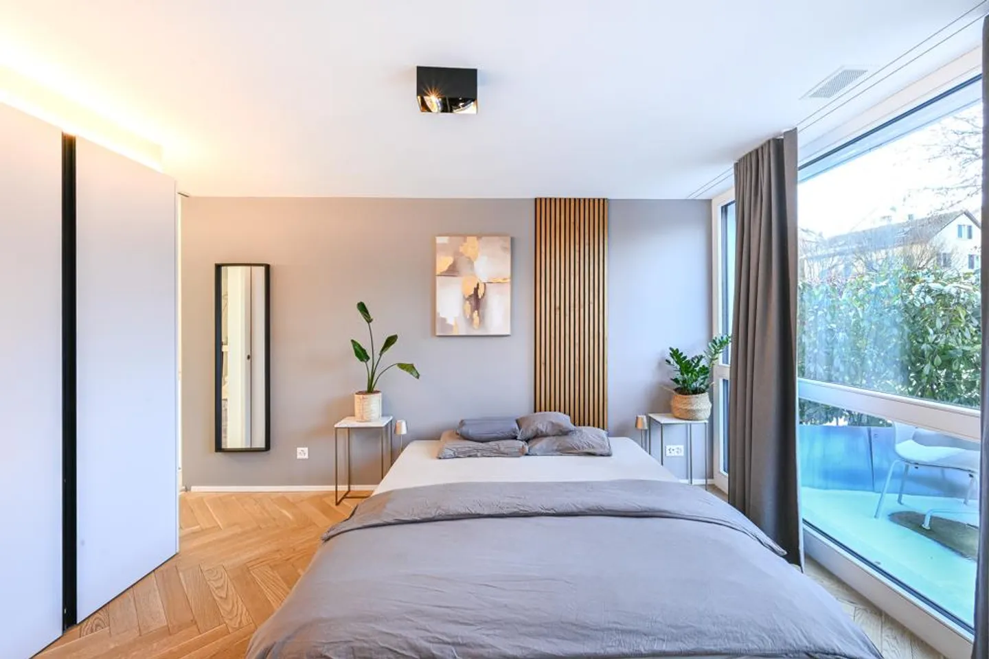 Appartement 4½ pièces de haute qualité et lumineux avec jardin - Photo 2 sur 7