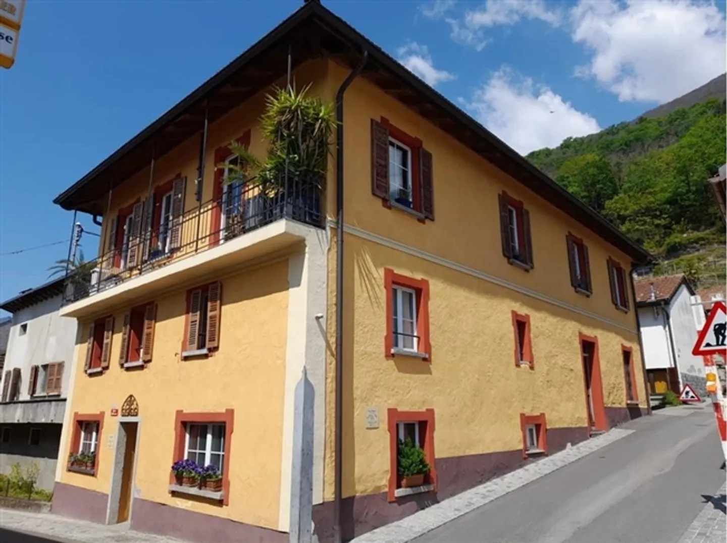 Charming House in the Old Town with Three Apartments and Garden - Photo 1 of 20