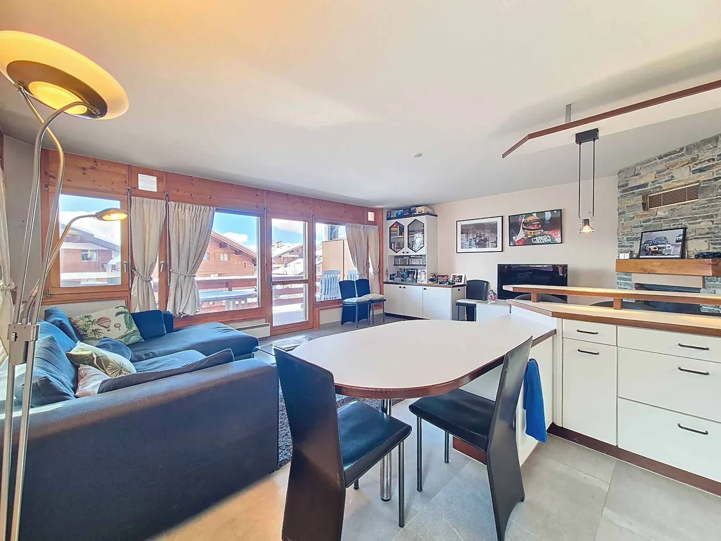 SCHÖNE 3-ZIMMER-WOHNUNG 100 M2 - ZENTRAL UND RUHIG - Foto 1 von 12