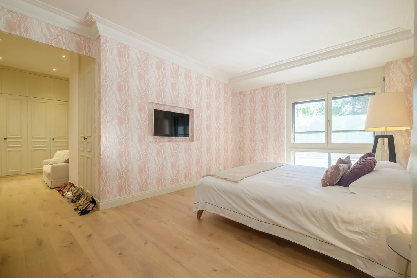 Geräumige Familienvilla mit wunderschönem Garten und Schwimmbad, Mies - Foto 11 von 13