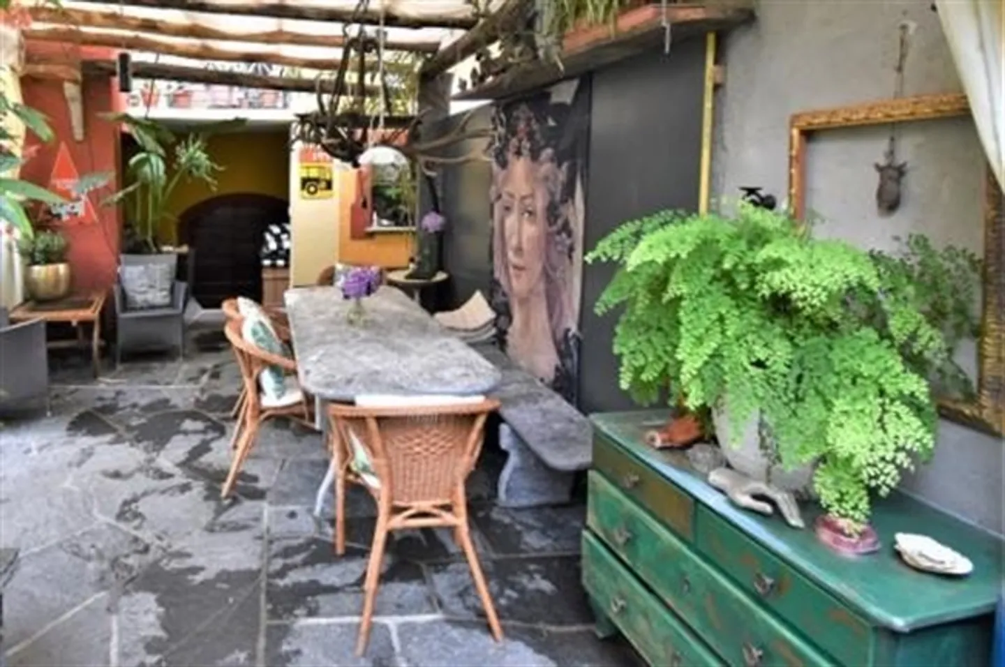 Charming House in the Old Town with Three Apartments and Garden - Photo 4 of 20