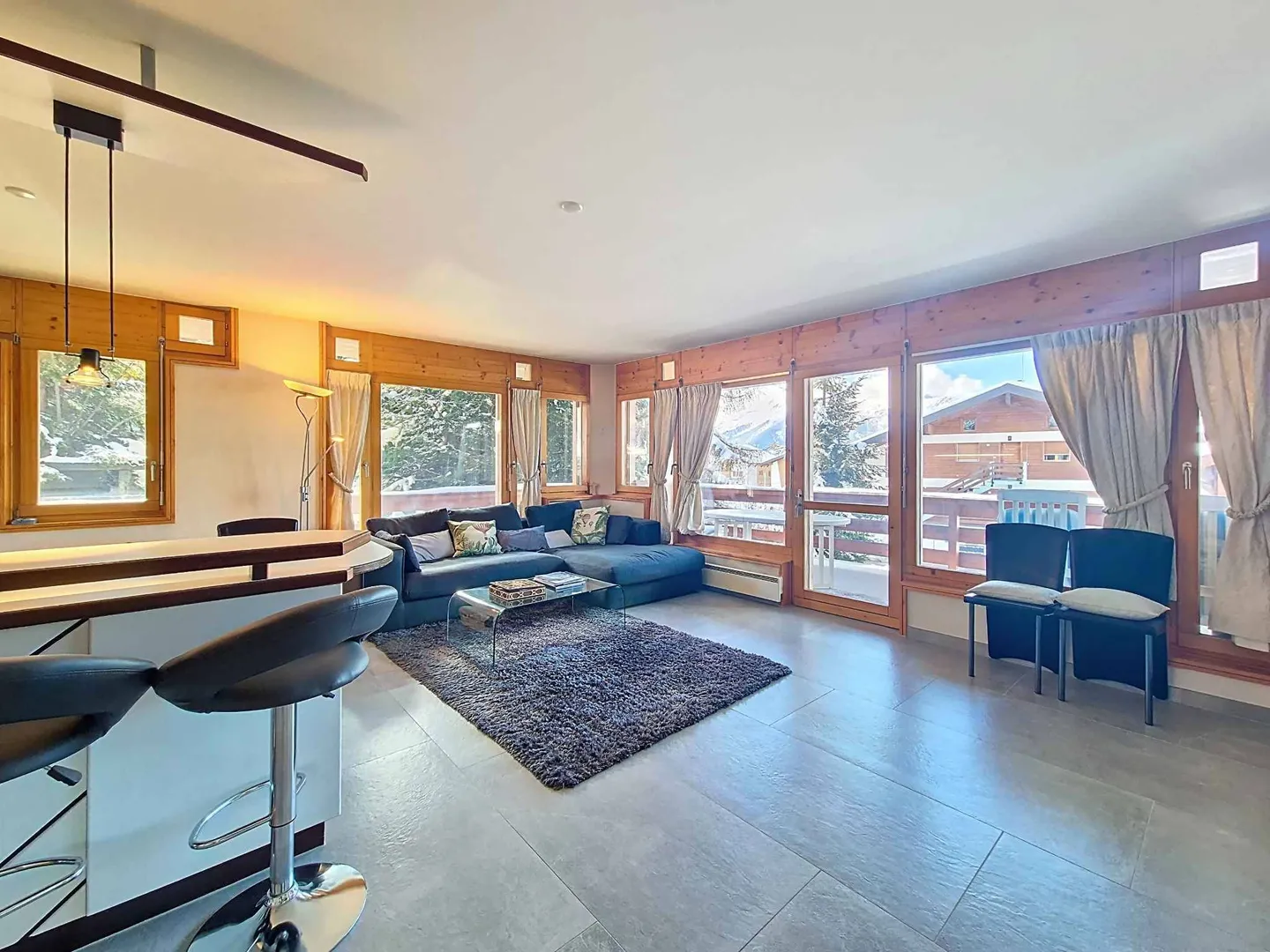 SCHÖNE 3-ZIMMER-WOHNUNG 100 M2 - ZENTRAL UND RUHIG - Foto 4 von 12