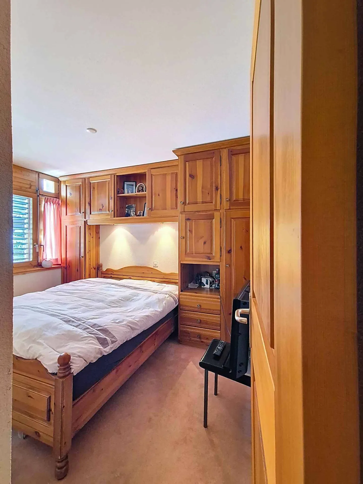 SCHÖNE 3-ZIMMER-WOHNUNG 100 M2 - ZENTRAL UND RUHIG - Foto 7 von 12