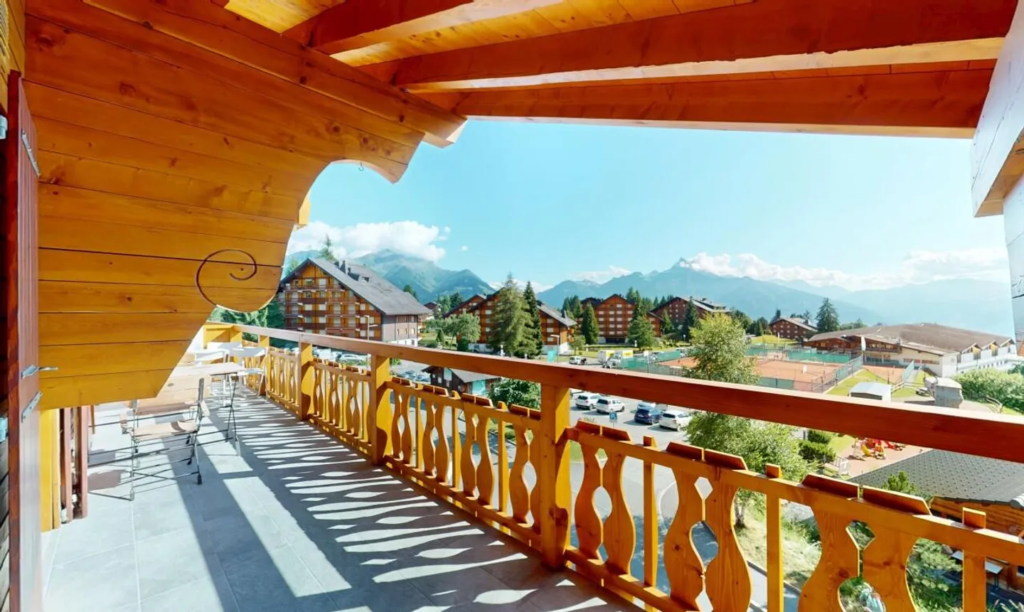 Außergewöhnliche Wohnung mit Bergblick - Foto 3 von 11