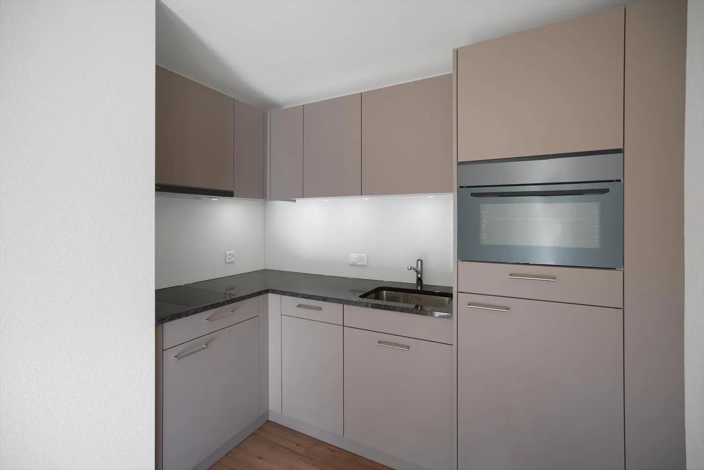 Appartamento in affitto - Foto 3 di 5
