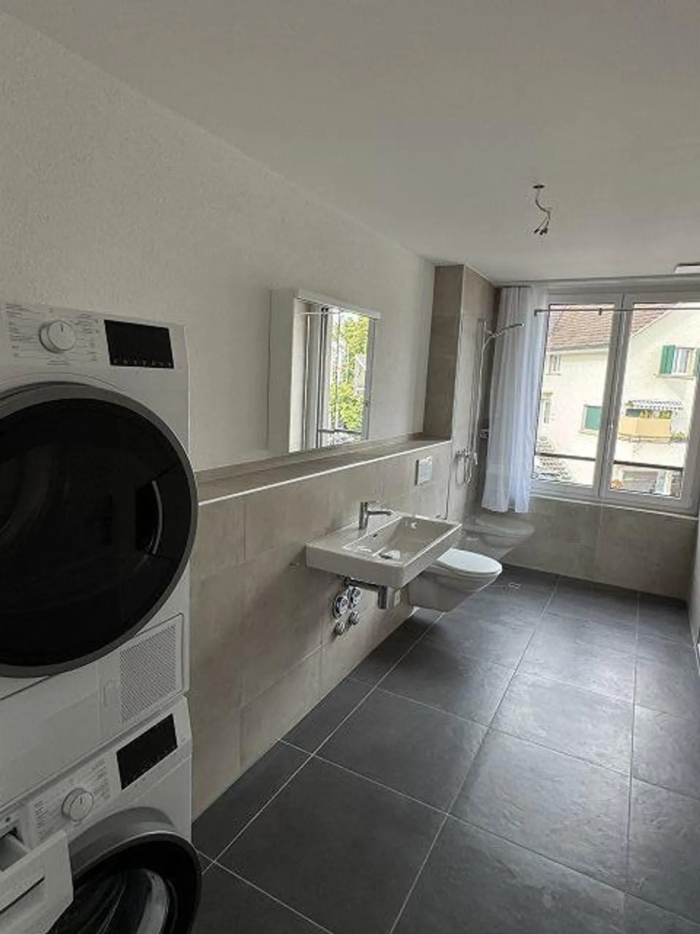 moderne 3.5-Zimmerwohnung im Zentrum von Münchwilen - Photo 6 sur 11