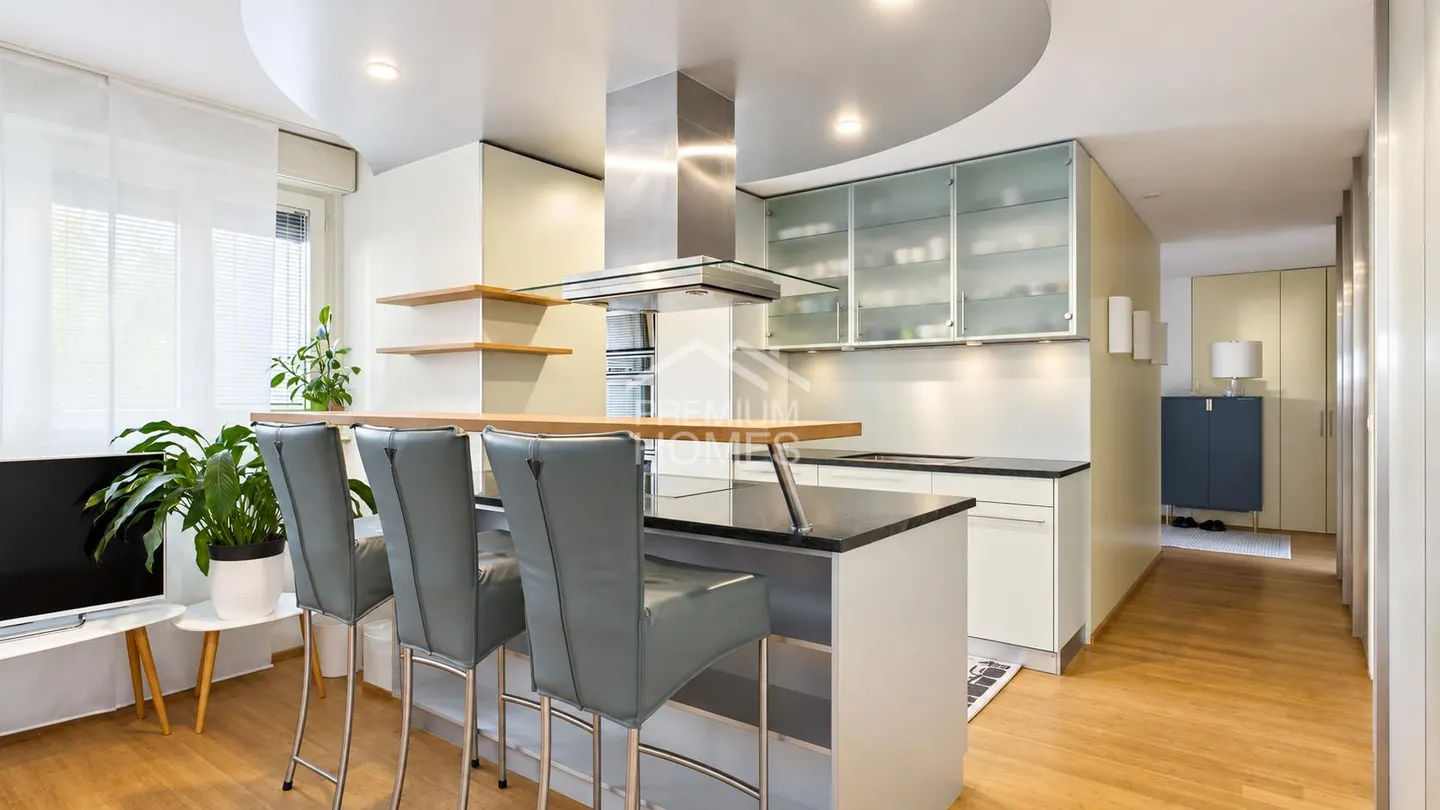 Appartement lumineux 6.5 pièces - Photo 6 sur 8
