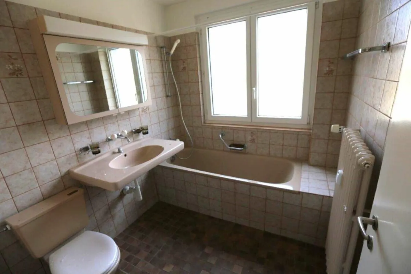Charmante 3½ Zimmerwohnung auf dem Bruderholz - Foto 6 von 10