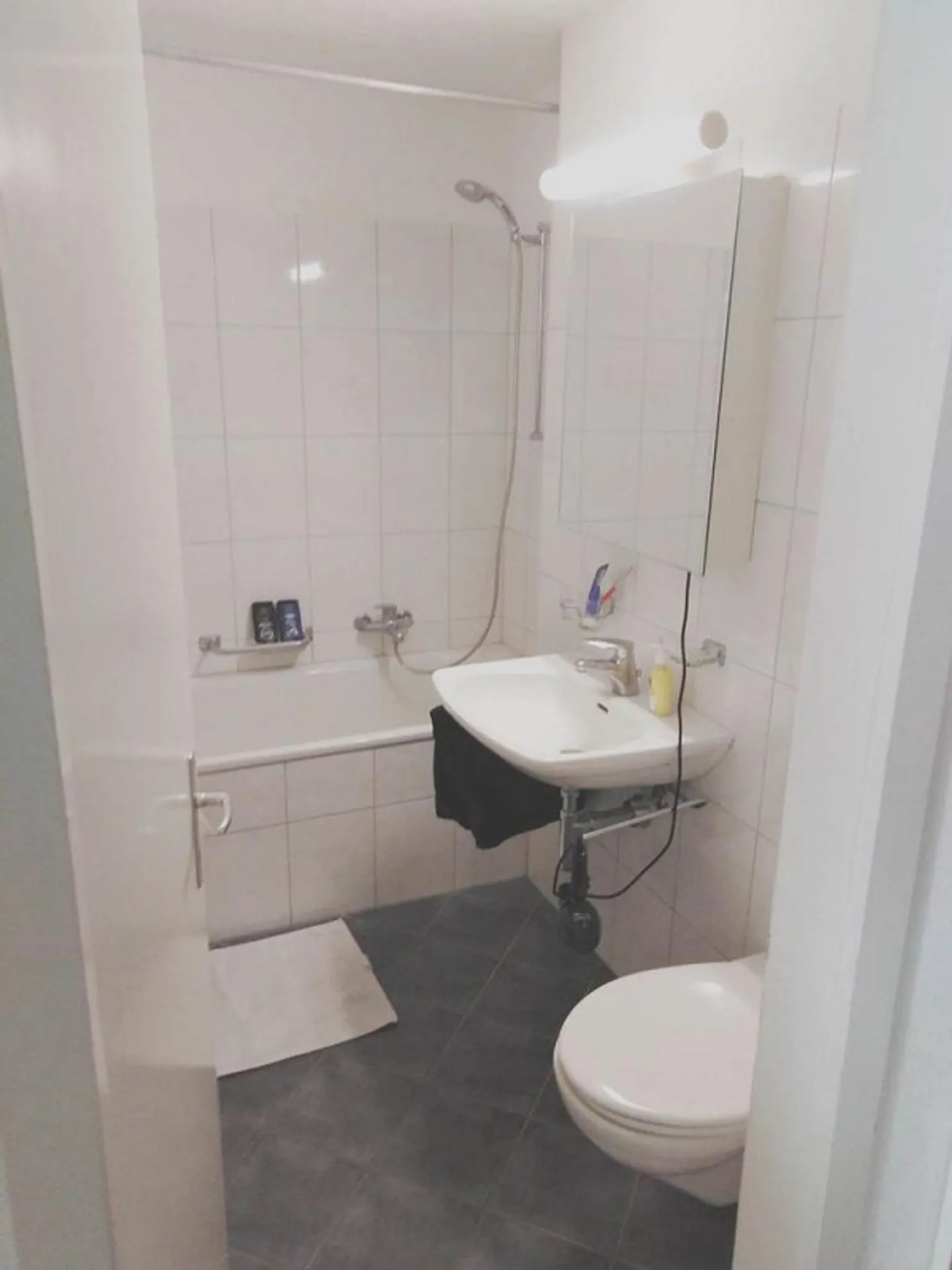 Single apartment in a beautiful, quiet residential area - Photo 5 of 5