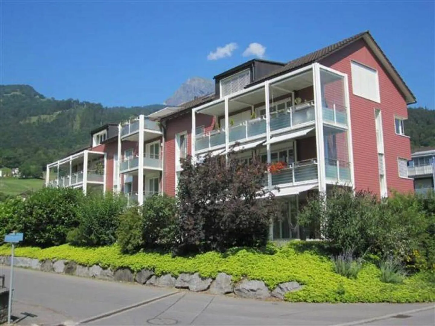 Sonnige Wohnung mit schöner Fernsicht - Foto 1 von 11