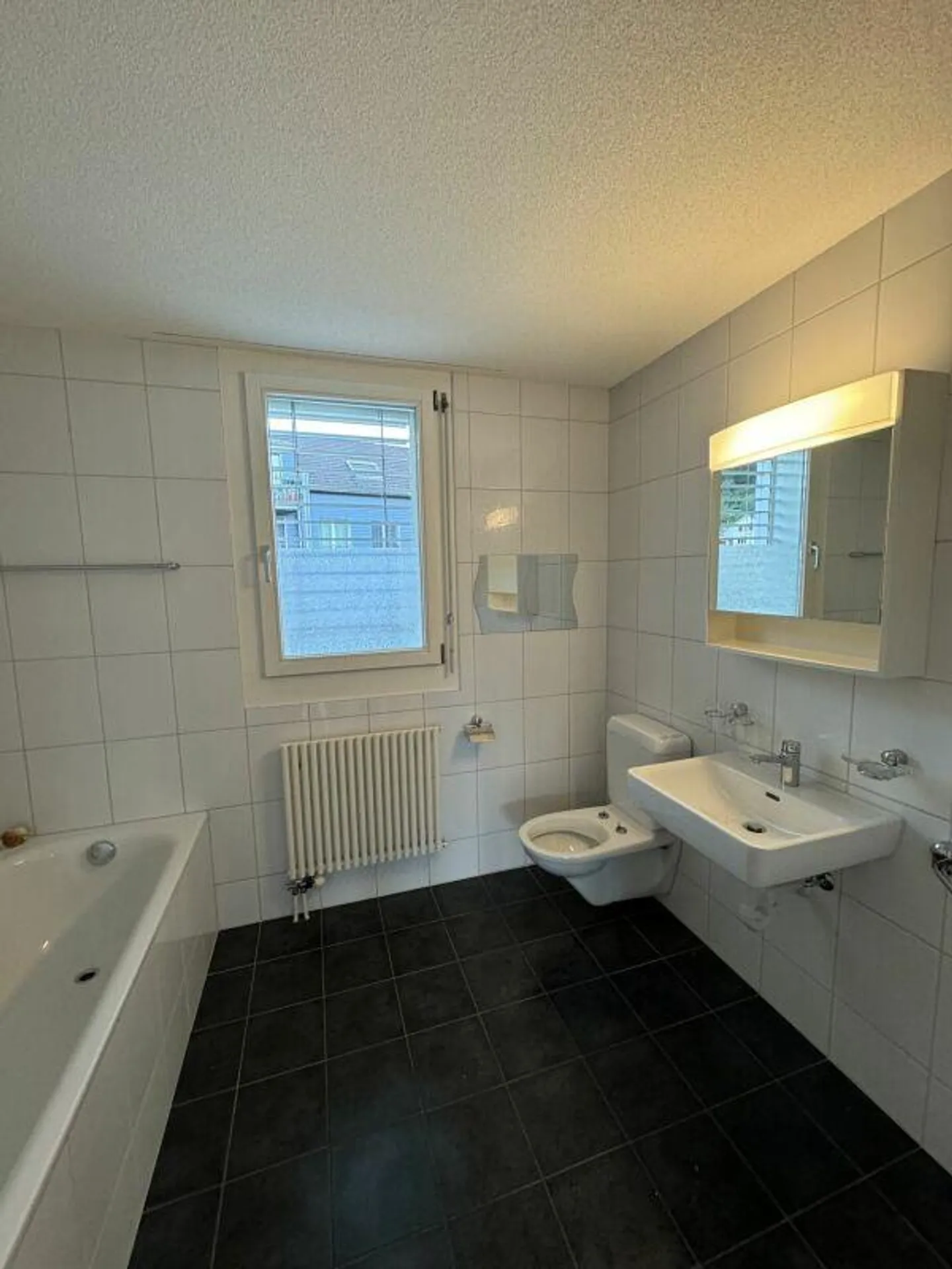 Sonnige Wohnung mit schöner Fernsicht - Foto 9 von 11