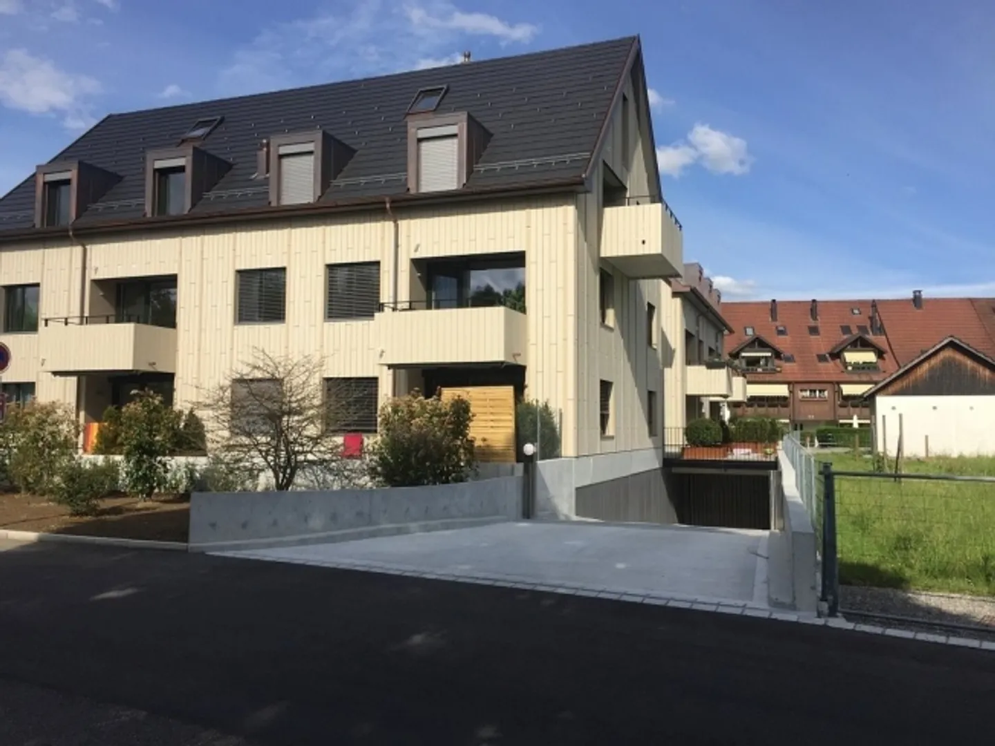 Einstellplatz in Birmensdorf - Foto 1 von 1