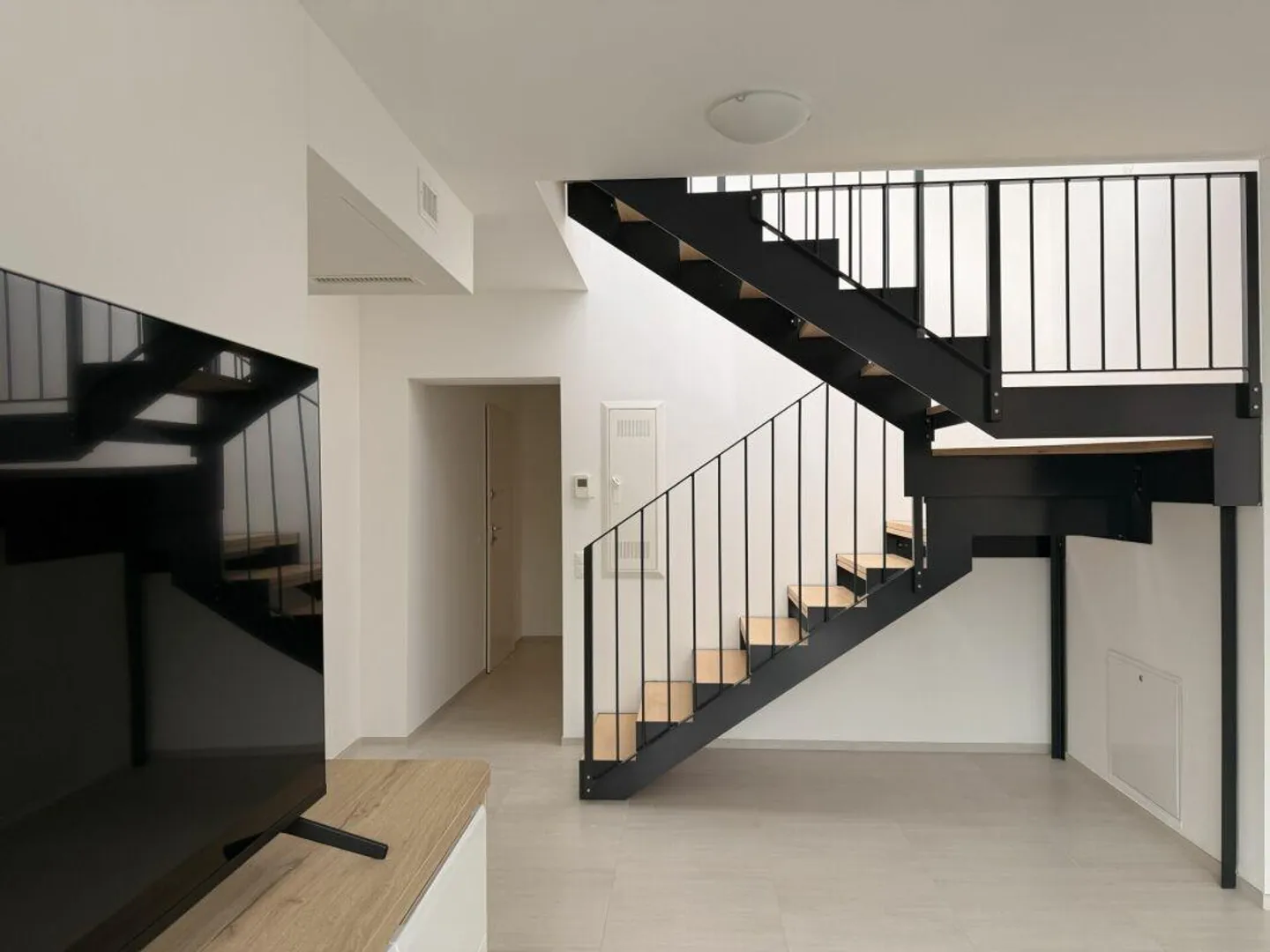 Duplex elegante con terrazza panoramica - Foto 2 di 19