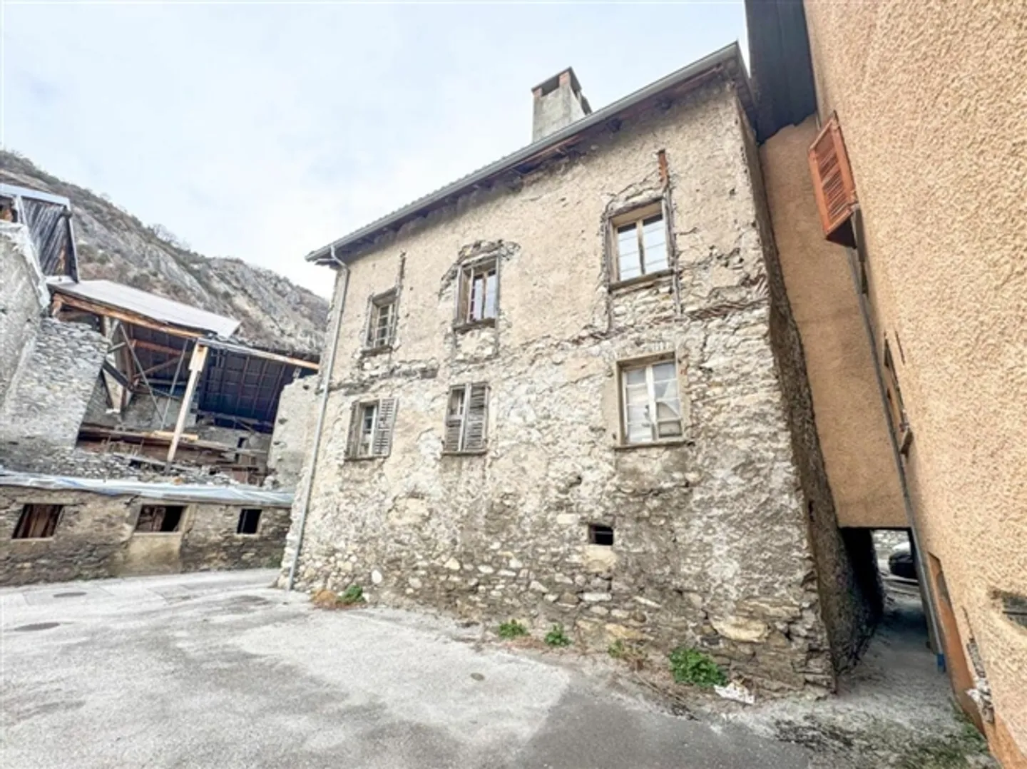 Casa plurifamiliare 10 camere ad Ardon - Foto 5 di 19