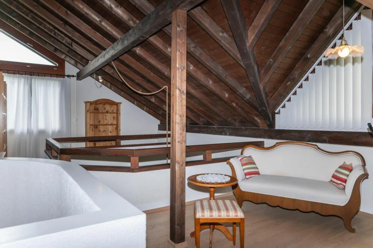 Maison individuelle attrayante avec un environnement bien entretenu - Photo 10 sur 14