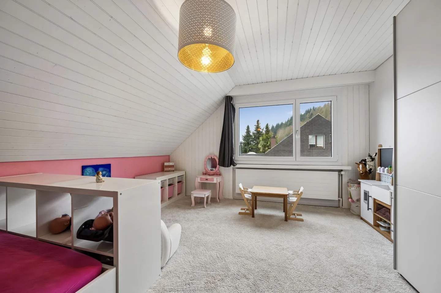 Maison individuelle de 5,5 pièces entièrement rénovée dans un emplacement calme et attrayant à Meinisberg BE - Photo 10 sur 14