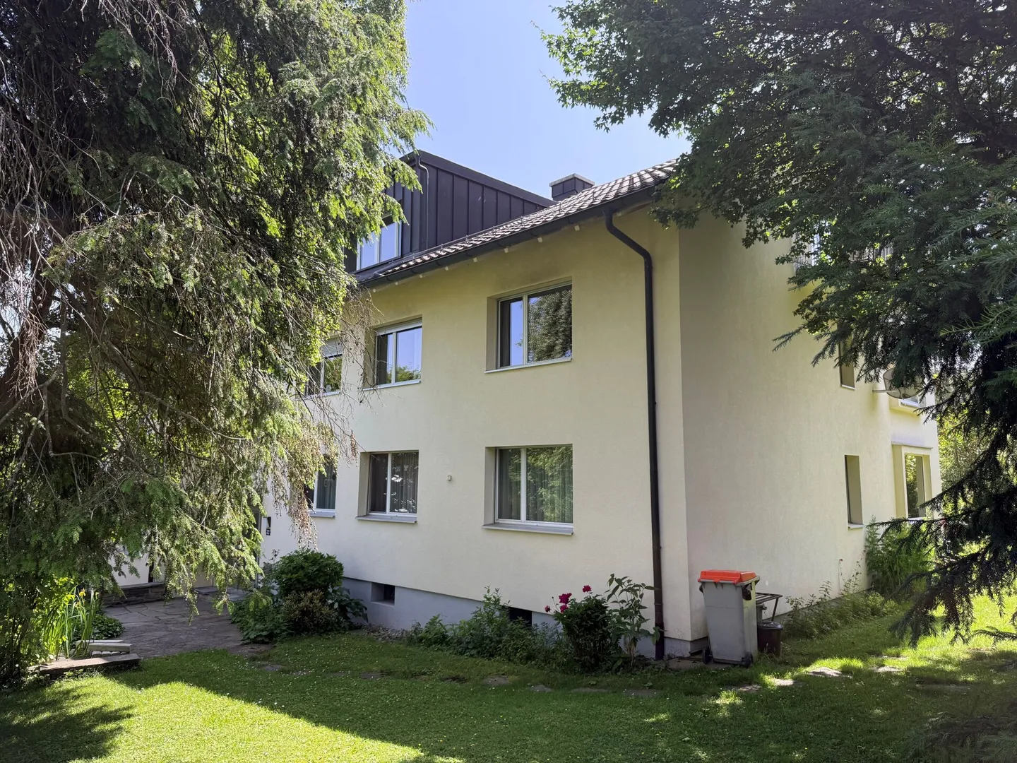 Appartement lumineux et confortable avec cheminée et cuisine moderne - Photo 12 sur 16