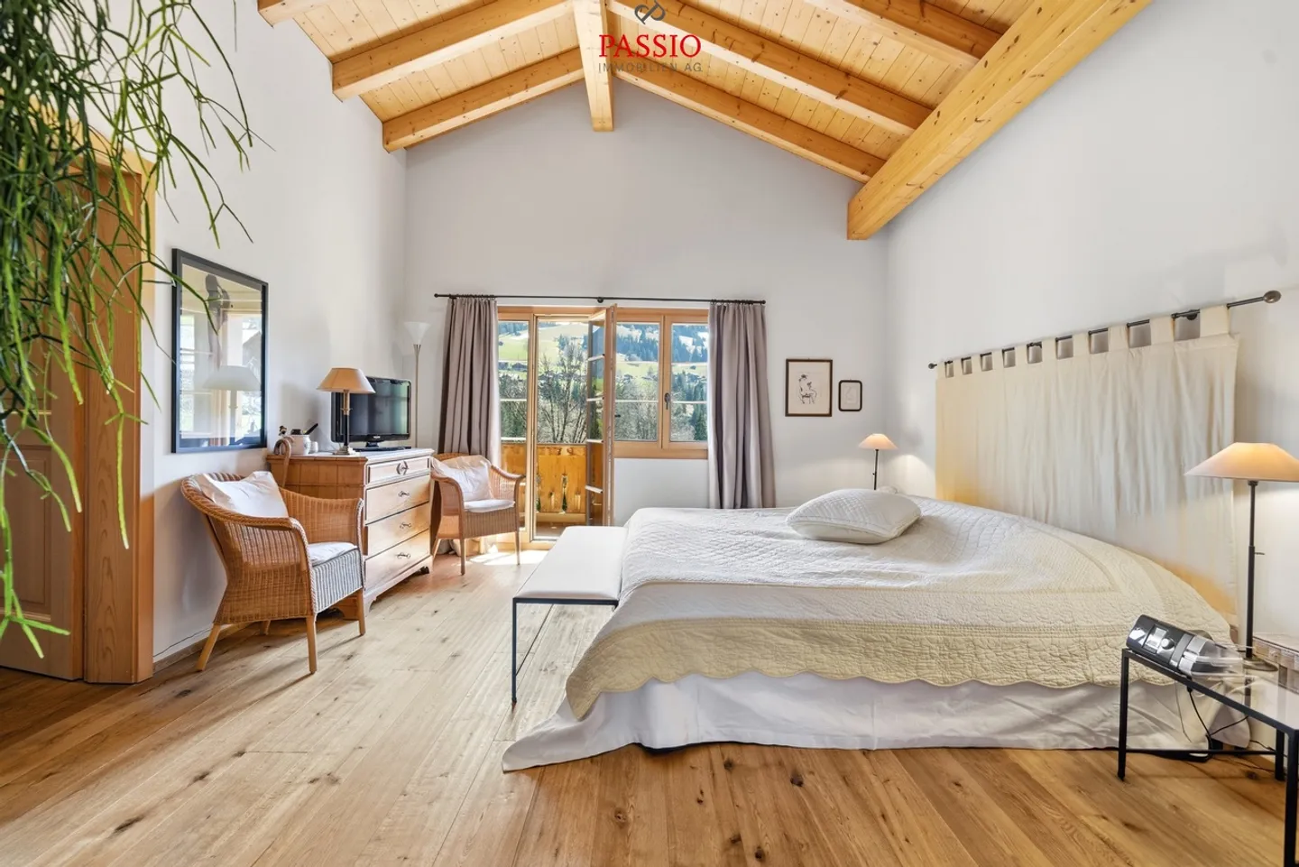 Chalet exclusif de 8,5 pièces avec potentiel locatif et jardin de rêve - Photo 11 sur 38