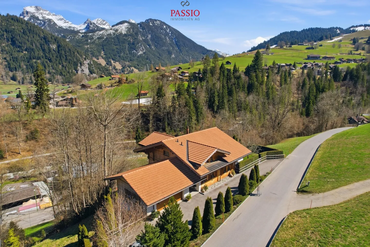 Chalet exclusif de 8,5 pièces avec potentiel locatif et jardin de rêve - Photo 29 sur 38