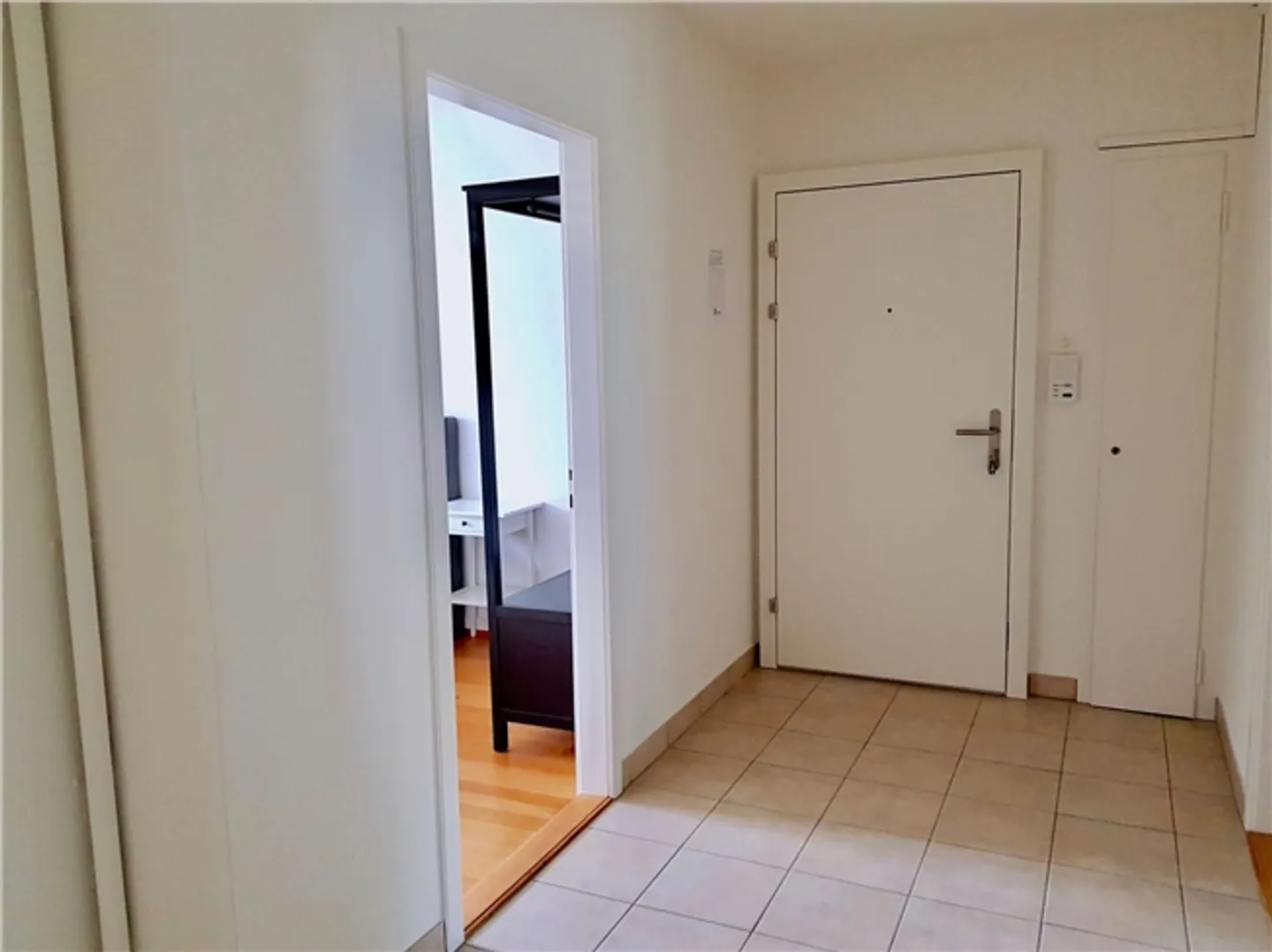 Room in shared apartment in a quiet location - Photo 12 of 12