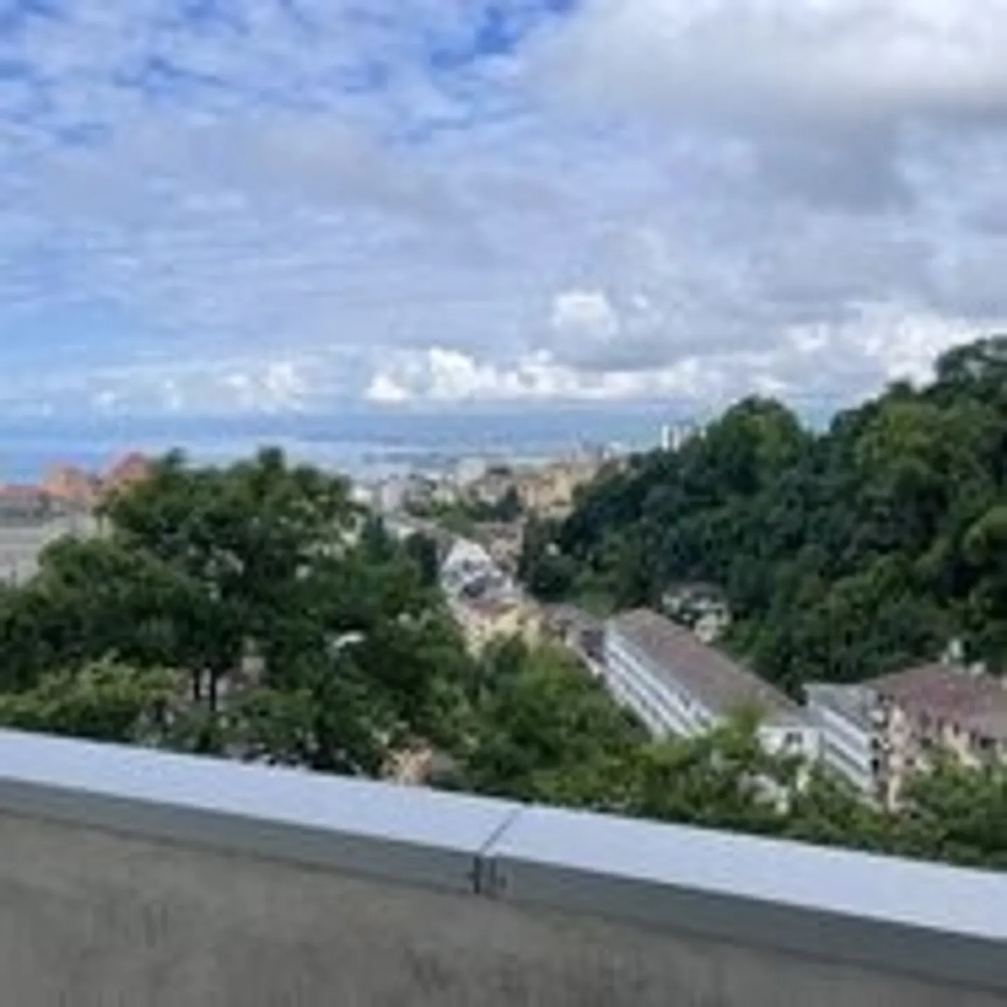 2 camere vicino al Chuv e alla metro con balcone e vista lago - Foto 1 di 1