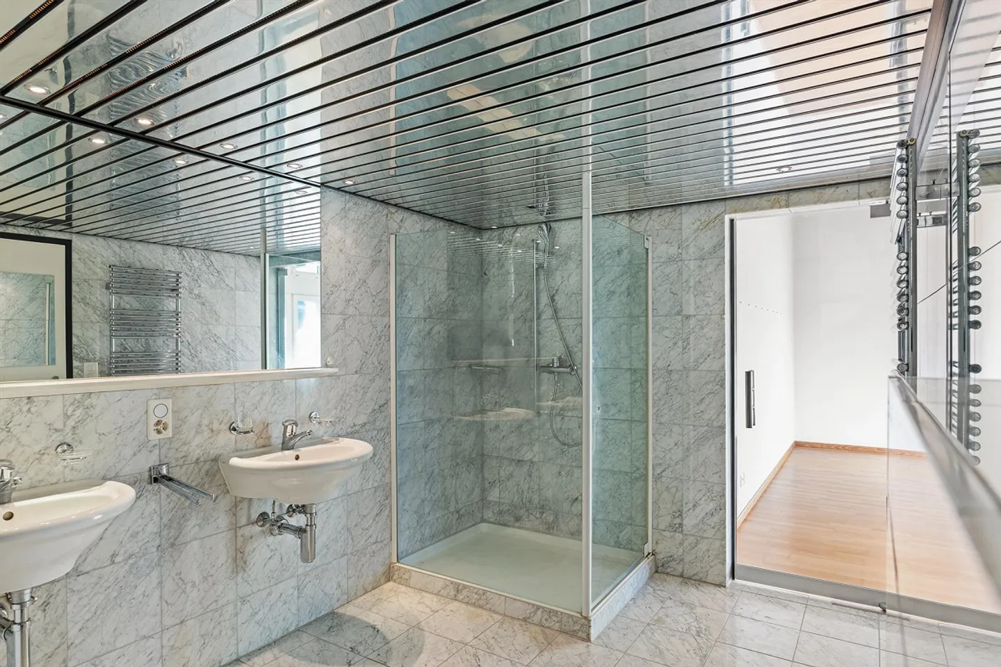 Space, Light and View – Maisonette with Alpine View - Photo 5 of 6