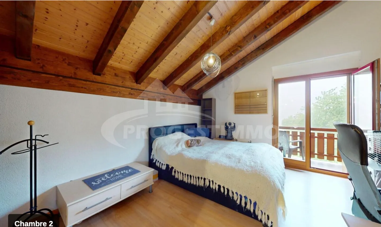 EXCEPTIONAL 6.5-ROOM HOUSE IN A RESIDENTIAL AREA - Photo 7 of 11