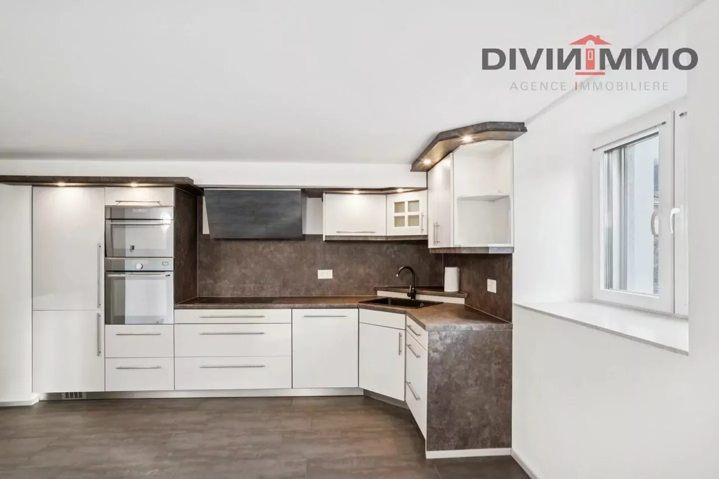 Modern 2-room apartment in Martigny, Switzerland - Photo 3 of 6