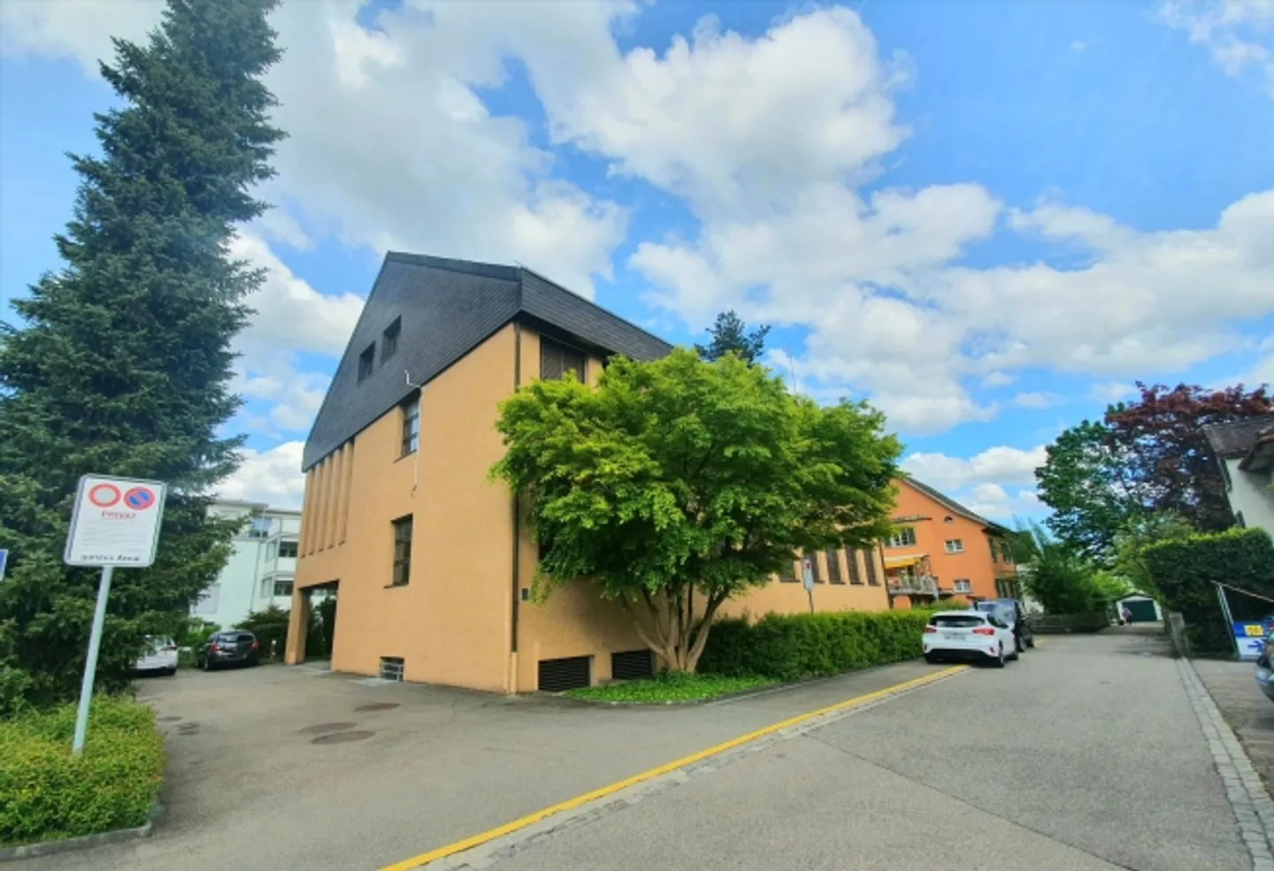 Vielseitige Gewerbefläche im Zentrum Bassersdorf - Photo 1 sur 1