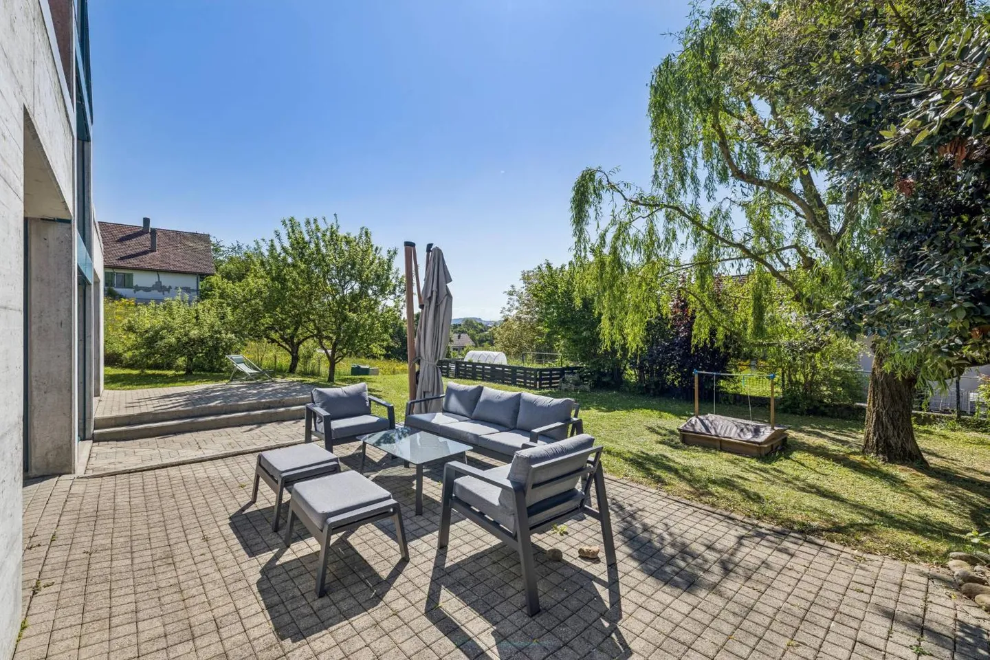 Magnifica villa individuale con grandi stanze - Foto 4 di 13