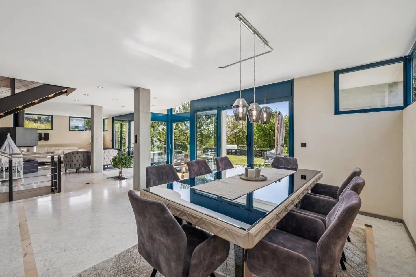 Magnifica villa individuale con grandi stanze - Foto 2 di 13