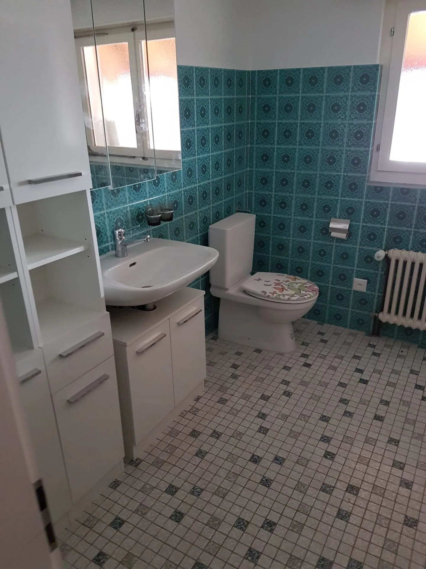 Edificio storico al confine della foresta - Foto 4 di 9