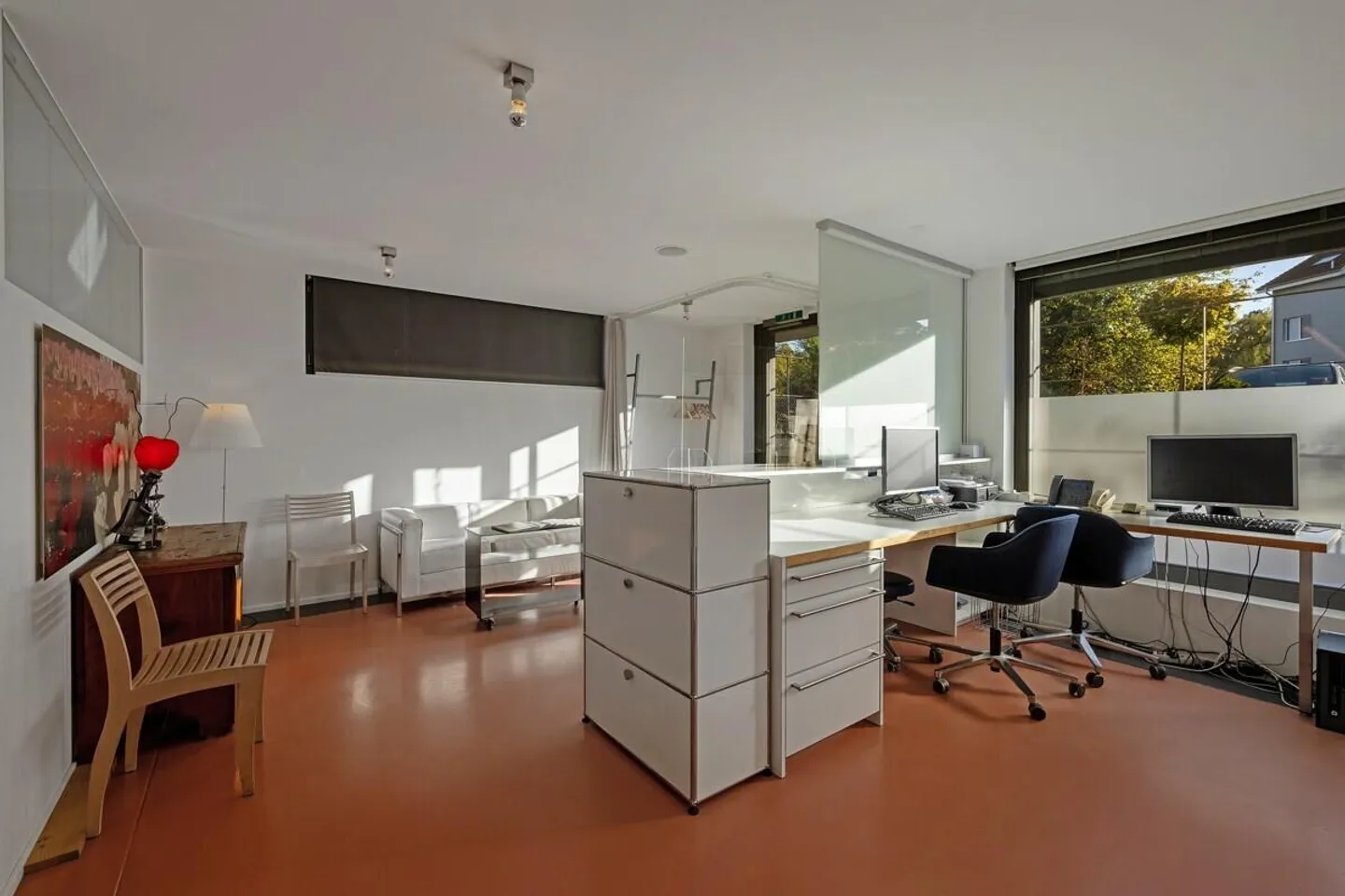 Due to relocation: spacious, modern practice with PPs for sale - Photo 1 of 17