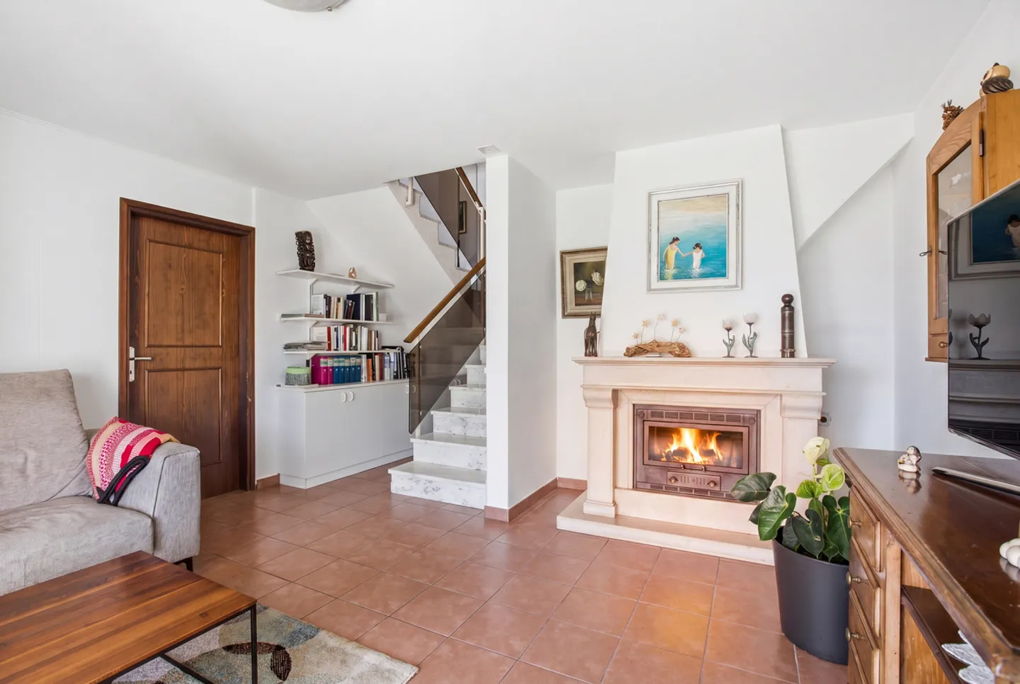 Charming Family Home in Gordola - Photo 3 of 13