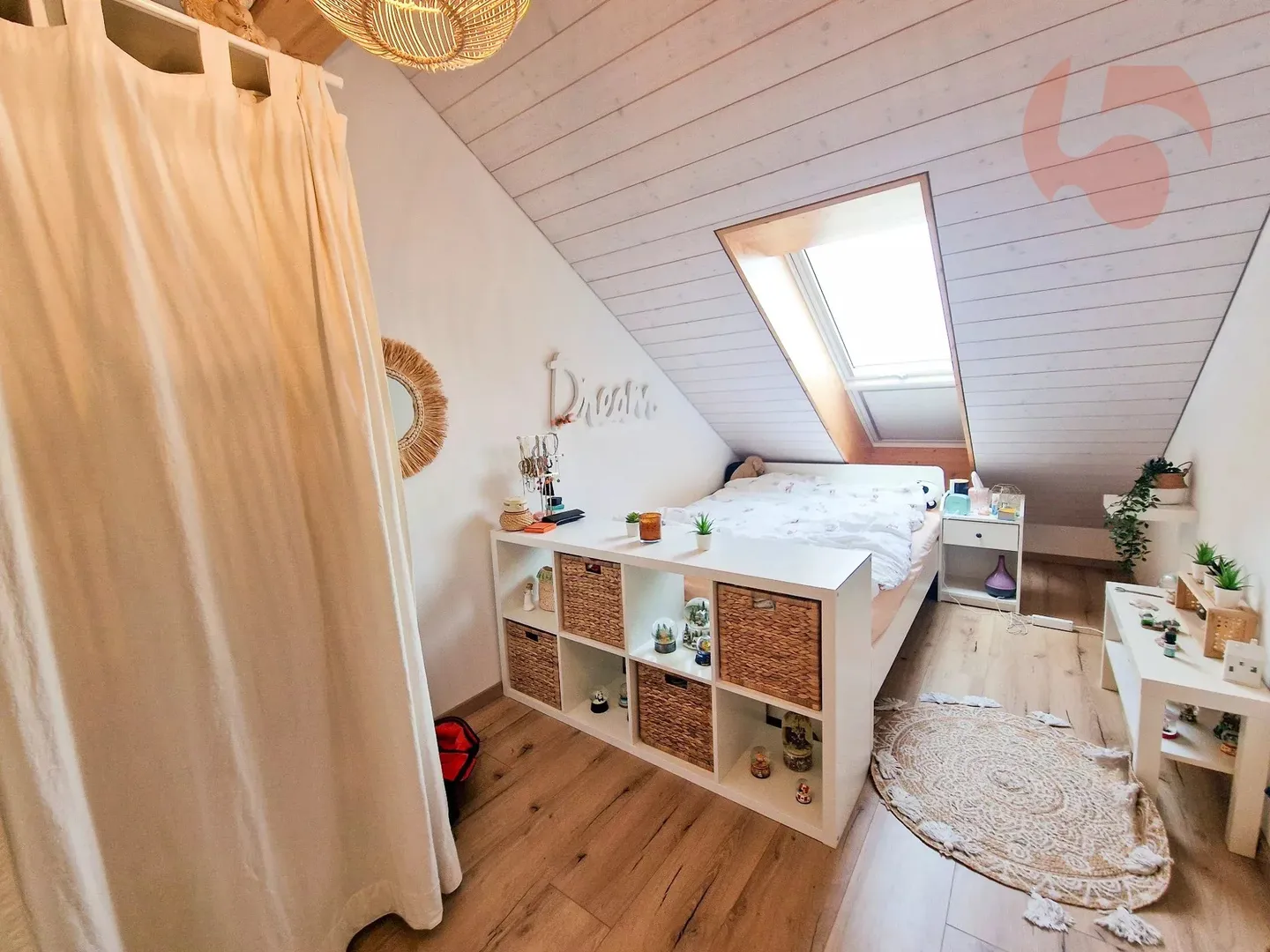 Schönes Triplex von 2020 mit 20 m² Balkon und kleinem Garten im Erdgeschoss. Mit Garage - Foto 6 von 15