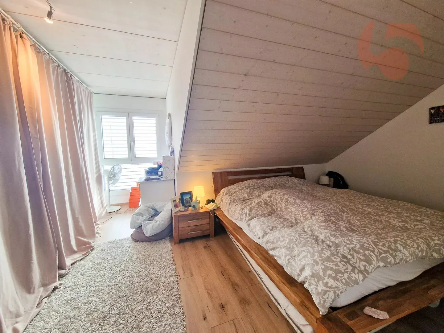 Schönes Triplex von 2020 mit 20 m² Balkon und kleinem Garten im Erdgeschoss. Mit Garage - Foto 8 von 15