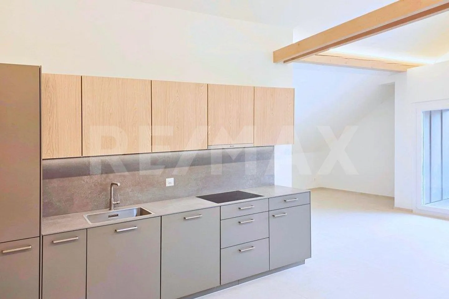 Loft - Appartamento attico in posizione centrale ad Altdorf UR, prima locazione... - Foto 1 di 13