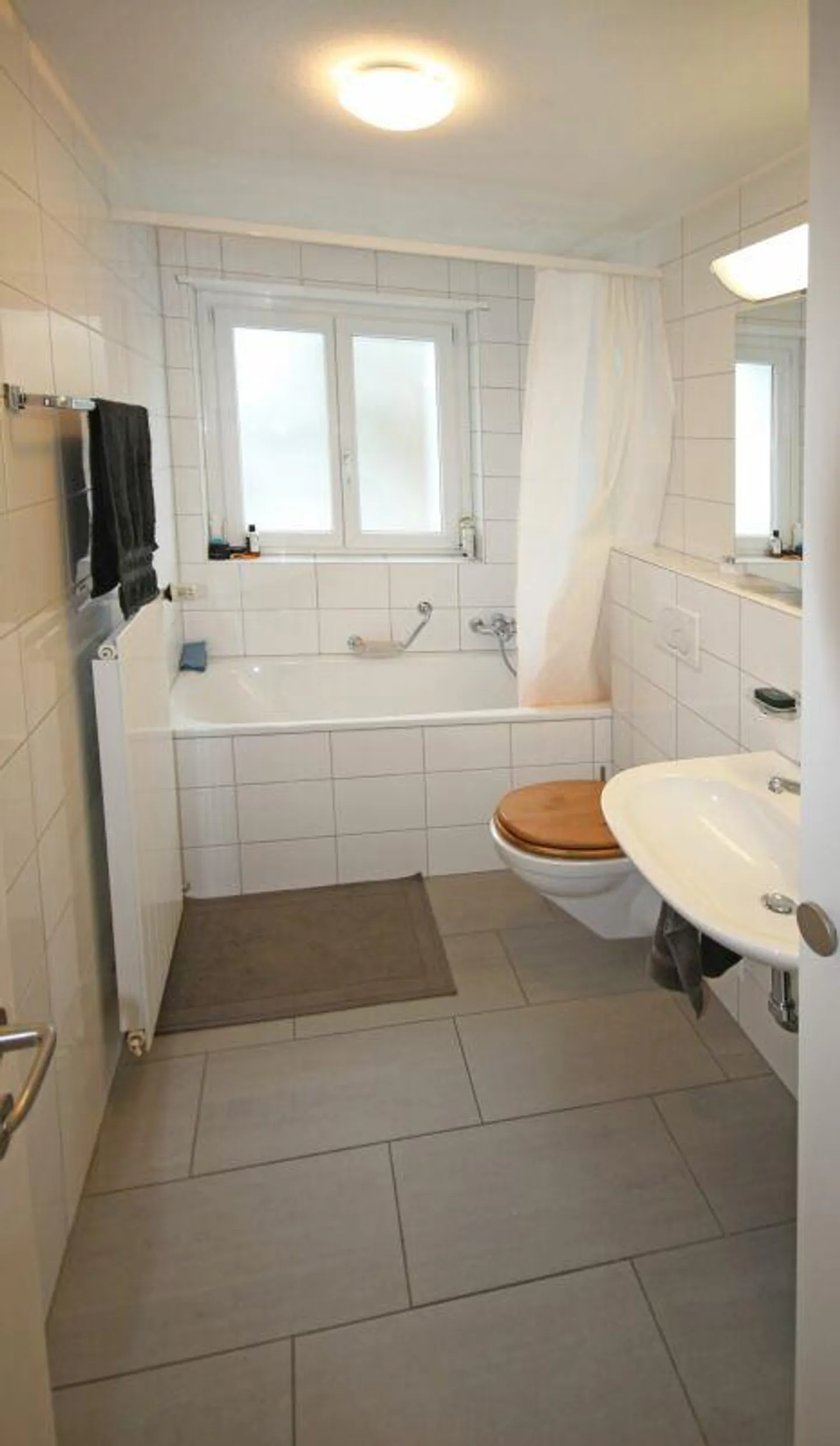 Schöner wohnen mit Seesicht! - Foto 3 di 7